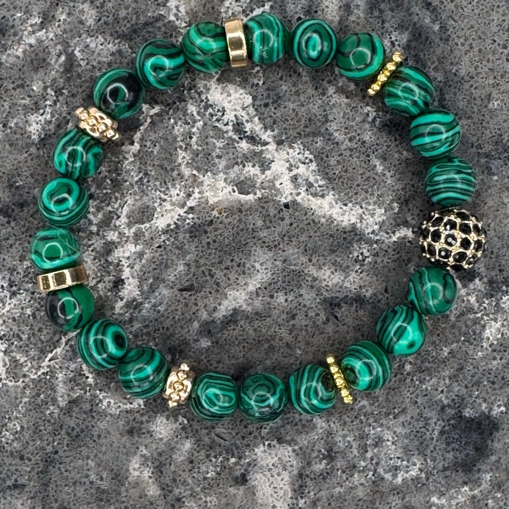 HAND CRAFTED Malachite Gemstone Stretch Bracelet Green 6.75” Beaded Gold NWT